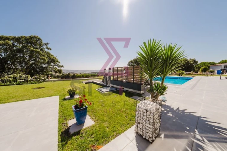 Moradia T4 para Venda em Roliça Foto 45