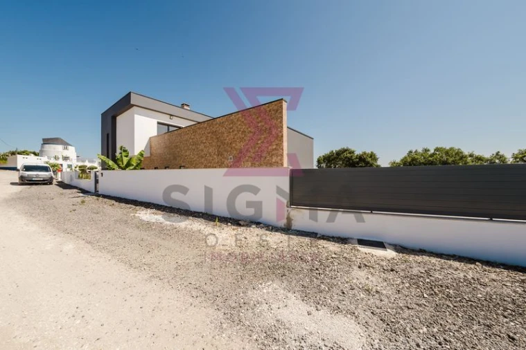 Moradia T4 para Venda em Roliça Foto 57