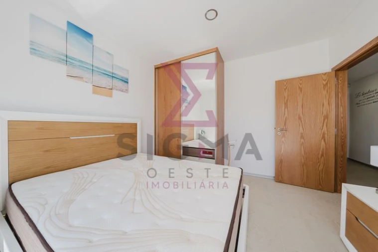 Moradia T4 para Venda em Roliça Foto 36