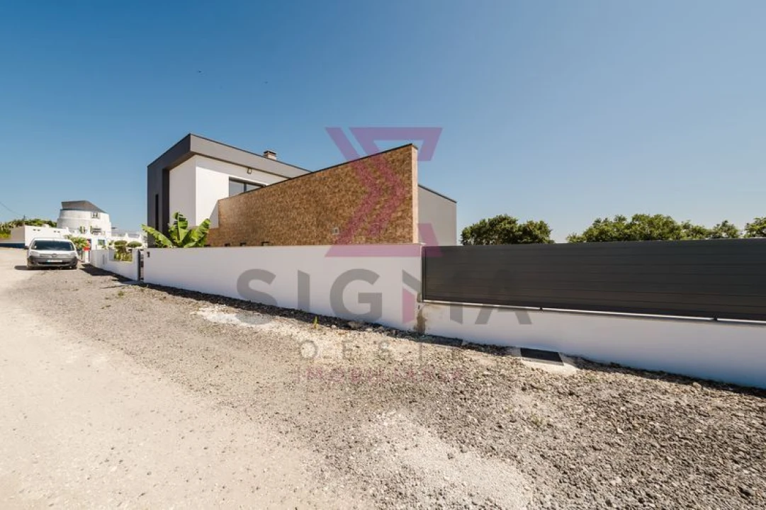 Moradia T4 para Venda em Roliça Foto 57