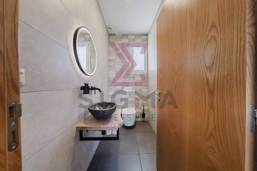 Moradia T4 para Venda em Roliça Foto 27