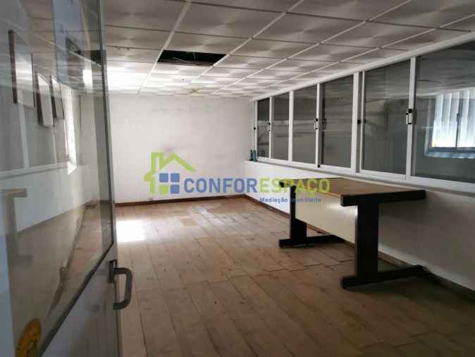 Loja para Arrendamento em Castelo Branco Foto 18