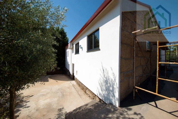 Quinta T3 para Venda em Lagos da Beira e Lajeosa Foto 8