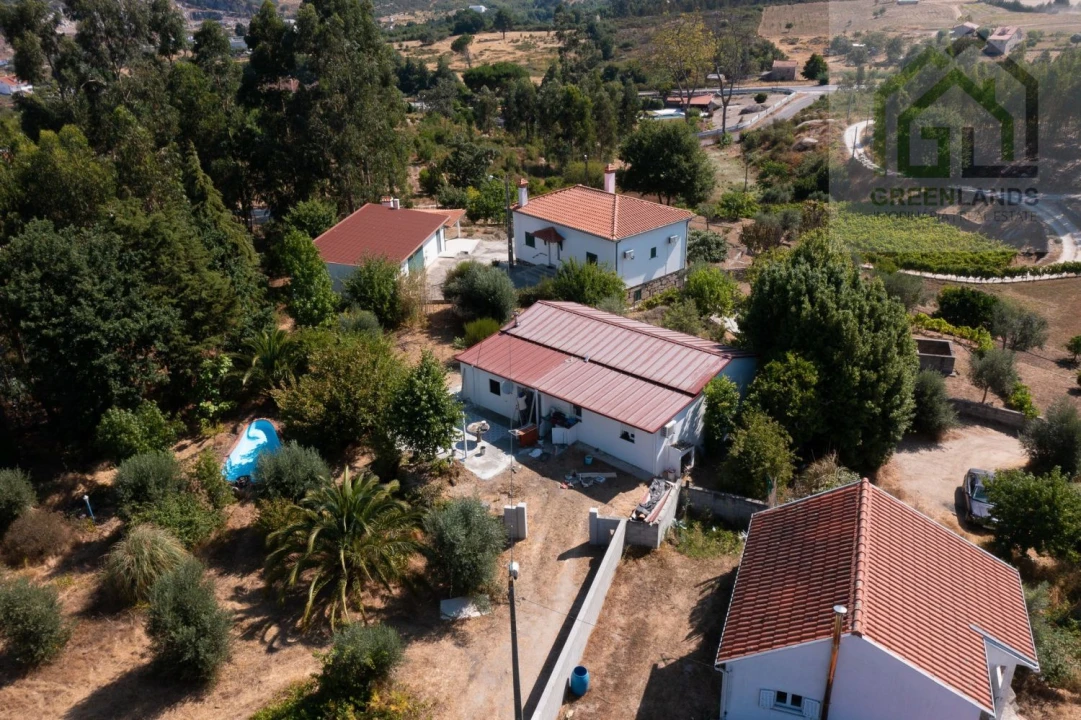 Quinta T3 para Venda em Lagos da Beira e Lajeosa Foto 5