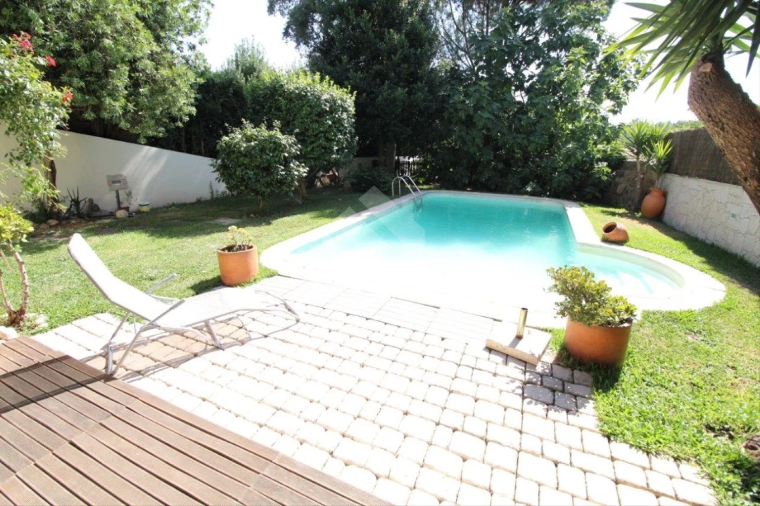 Moradia T4 para Venda em Rendufe Foto 2