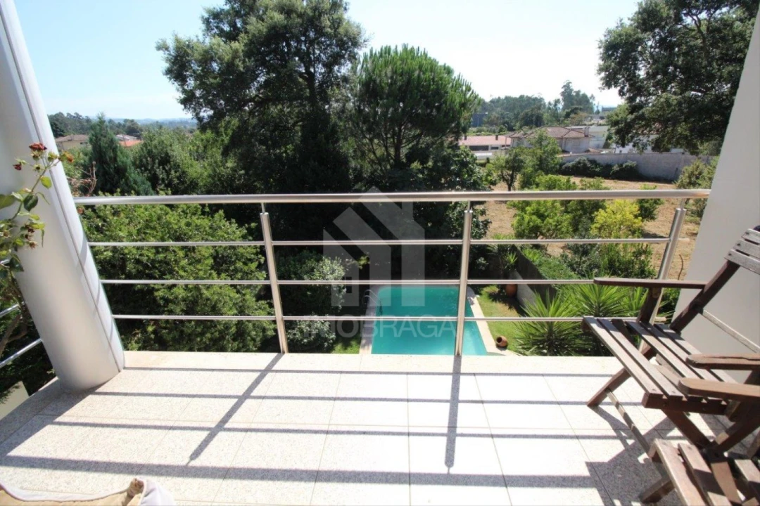 Moradia T4 para Venda em Rendufe Foto 29