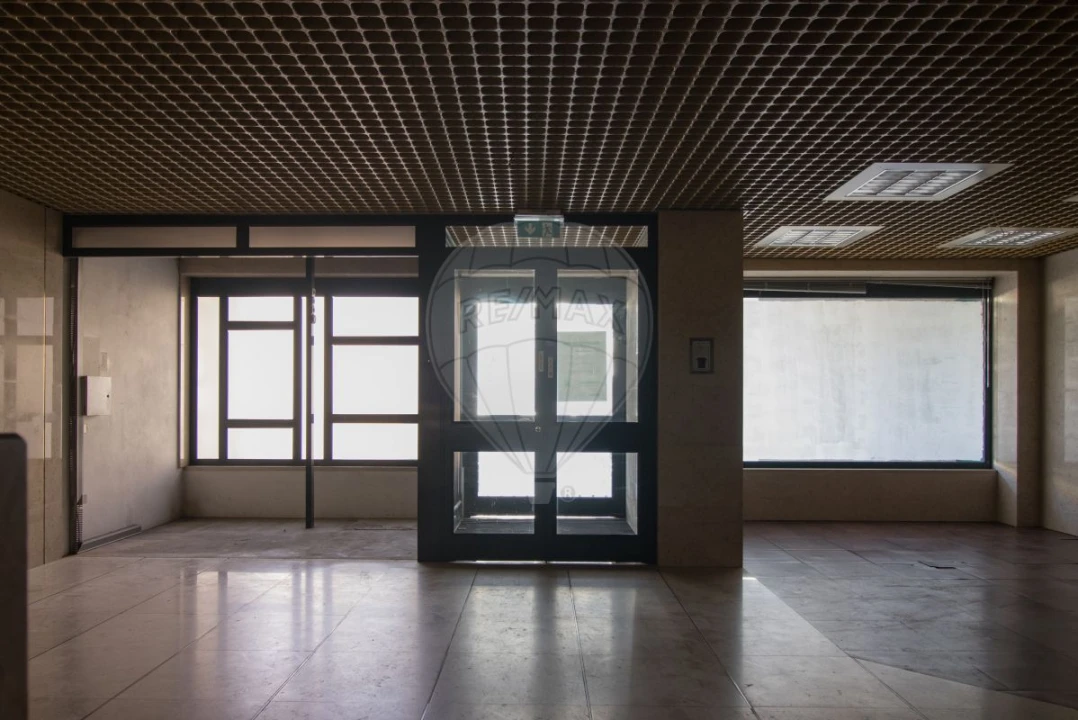 Escritório para Venda em A dos Cunhados e Maceira Foto 5