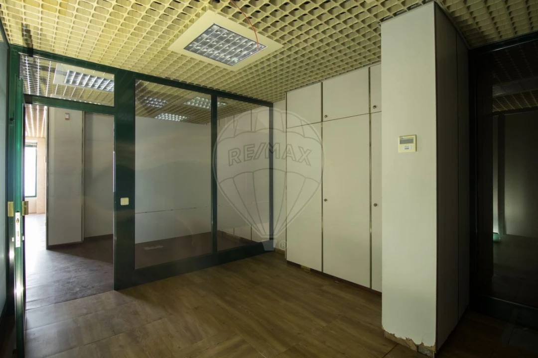 Escritório para Venda em A dos Cunhados e Maceira Foto 9