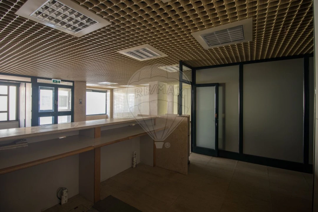 Escritório para Venda em A dos Cunhados e Maceira Foto 13