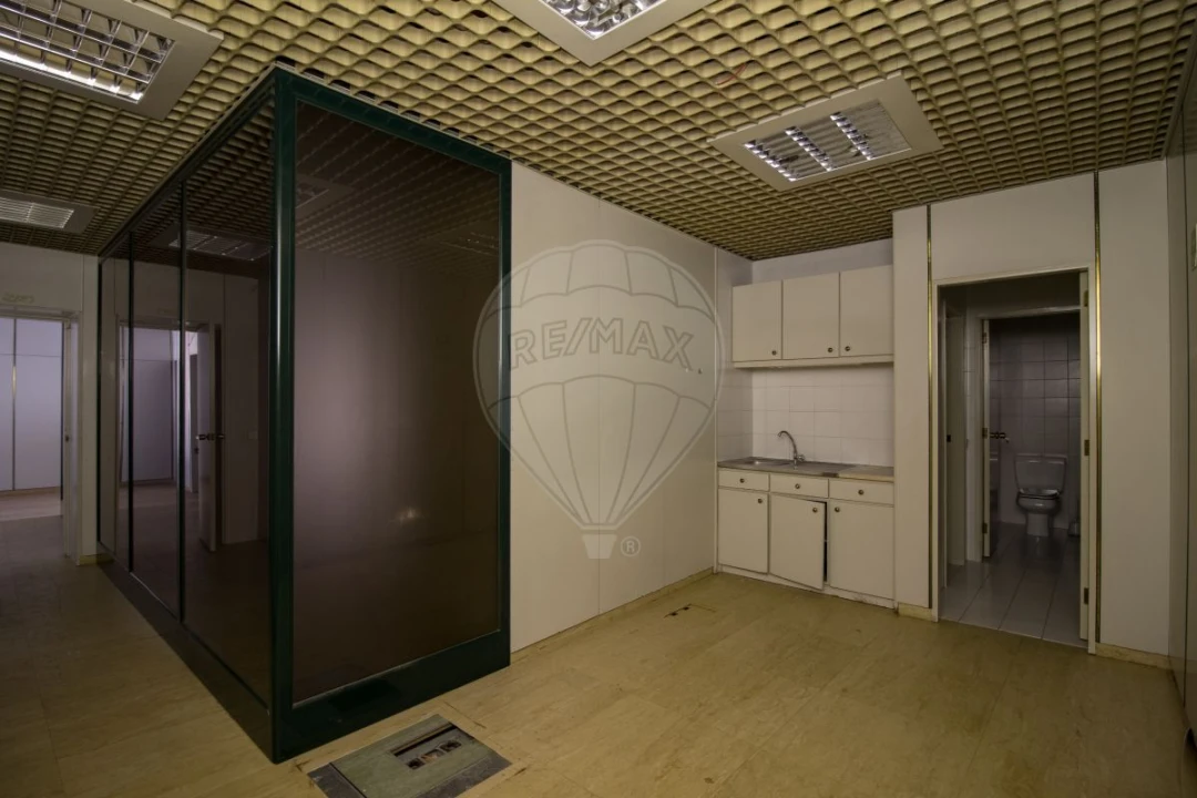 Escritório para Venda em A dos Cunhados e Maceira Foto 21