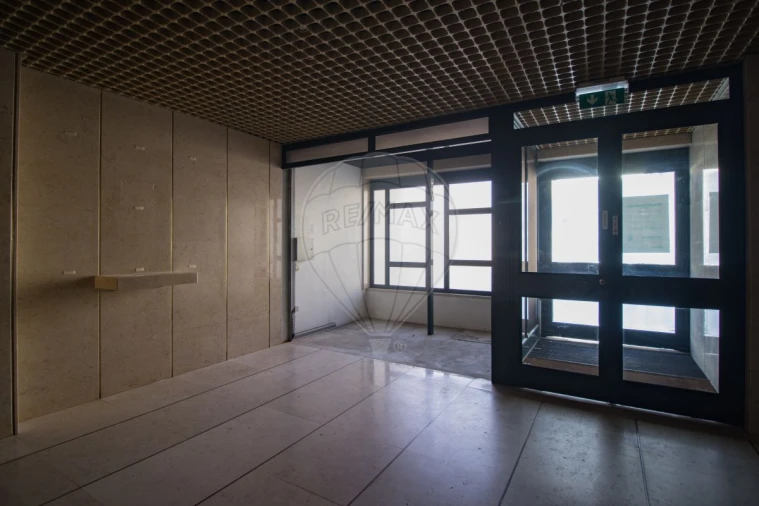 Escritório para Venda em A dos Cunhados e Maceira Foto 26