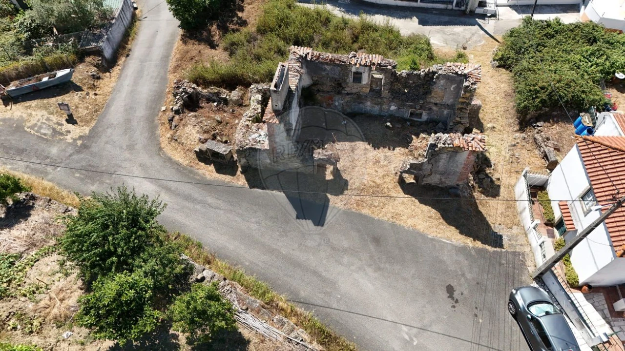 Moradia T3 para Venda em São João das Lampas e Terrugem Foto 4