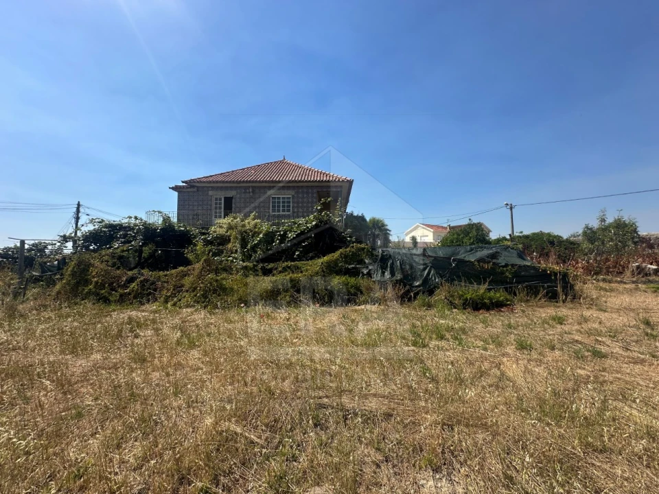 Moradia T4 para Venda em Aver-O-Mar, Amorim e Terroso Foto 6