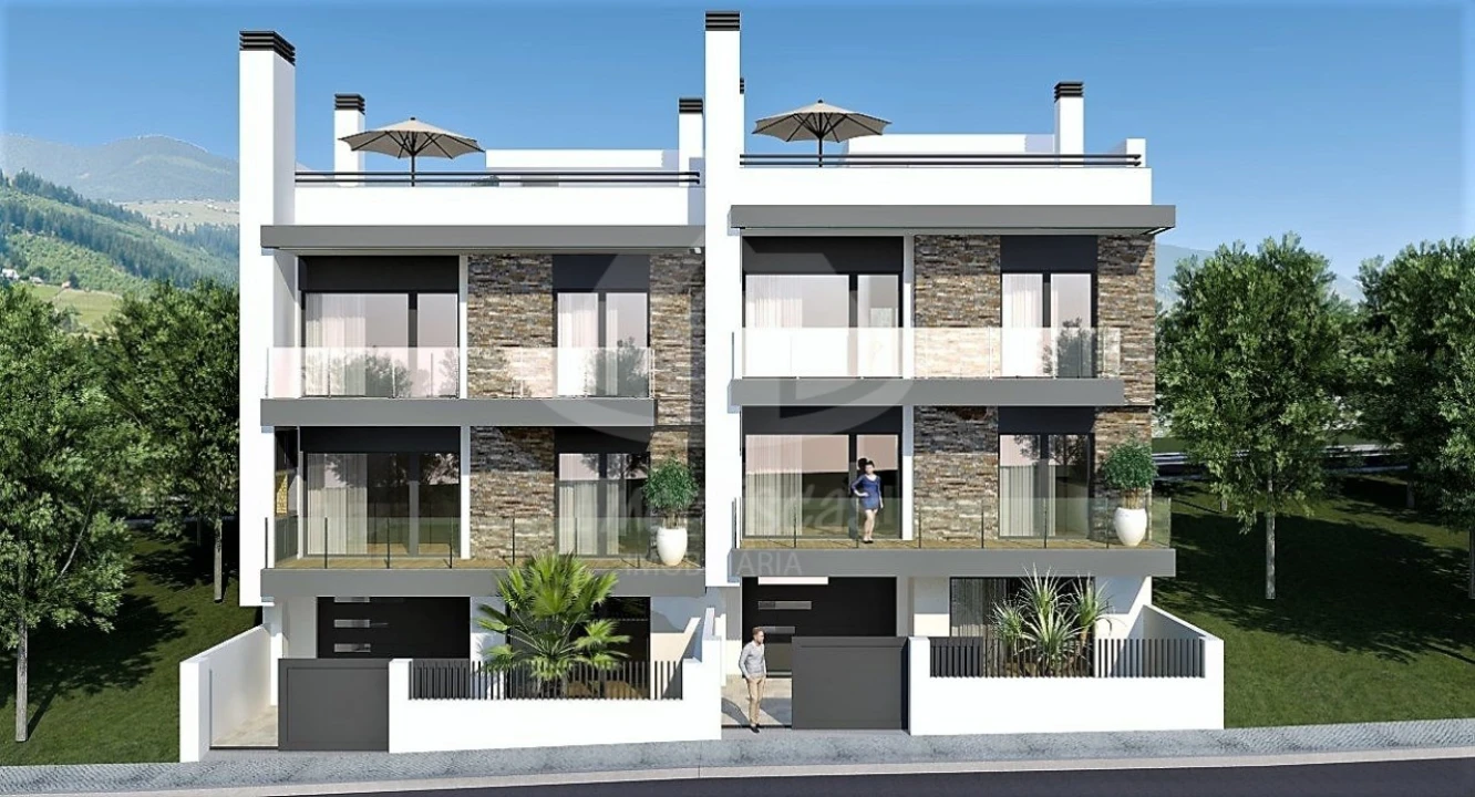 Moradia T4 para Venda em Vialonga Foto 15