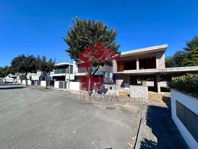 Moradia T3 para Venda em Vila de Prado Foto 27