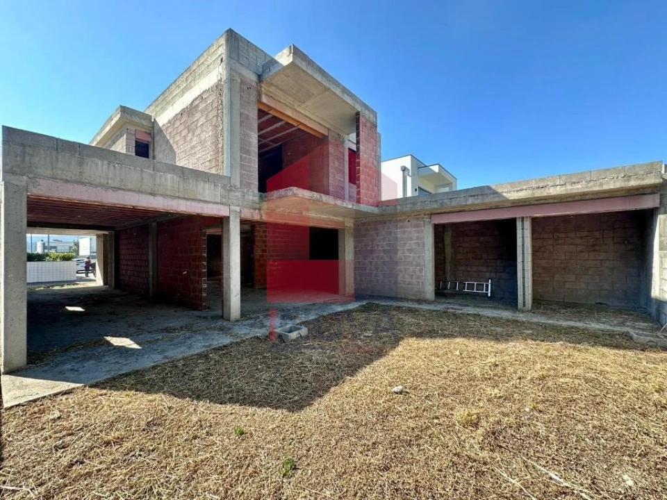 Moradia T3 para Venda em Vila de Prado Foto 2