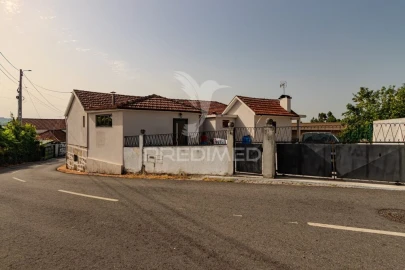Moradia T3 para Venda em Macieira da Lixa e Caramos