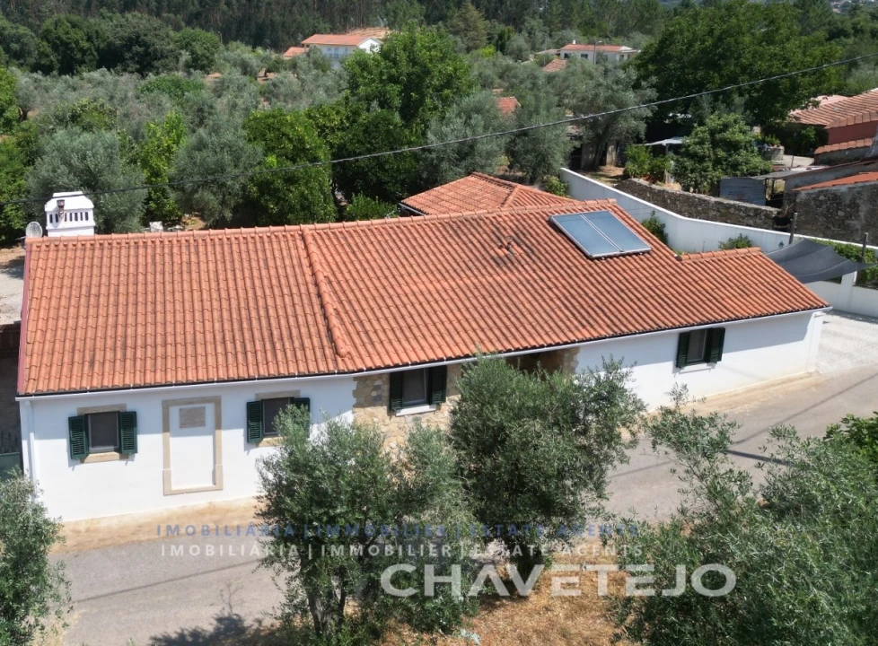 Moradia T3 para Venda em Areias e Pias Foto 4