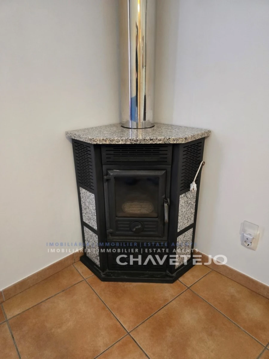 Moradia T3 para Venda em Areias e Pias Foto 23