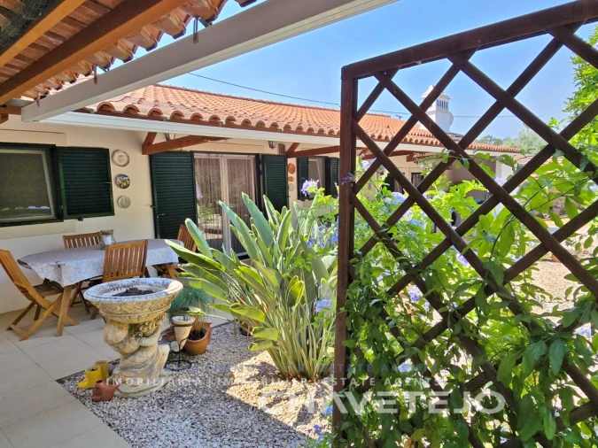 Moradia T3 para Venda em Areias e Pias Foto 2