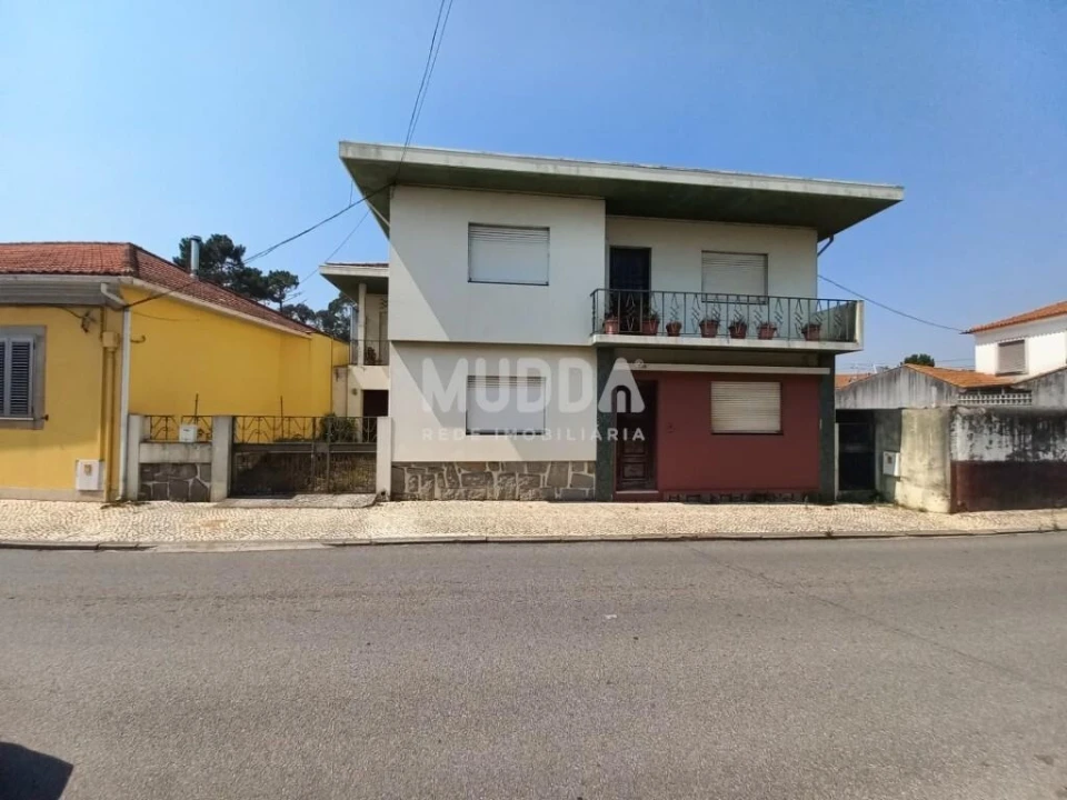 Moradia T5 para Venda em Ovar, São João, Arada e São Vicente de Pereira Jusã Foto 1