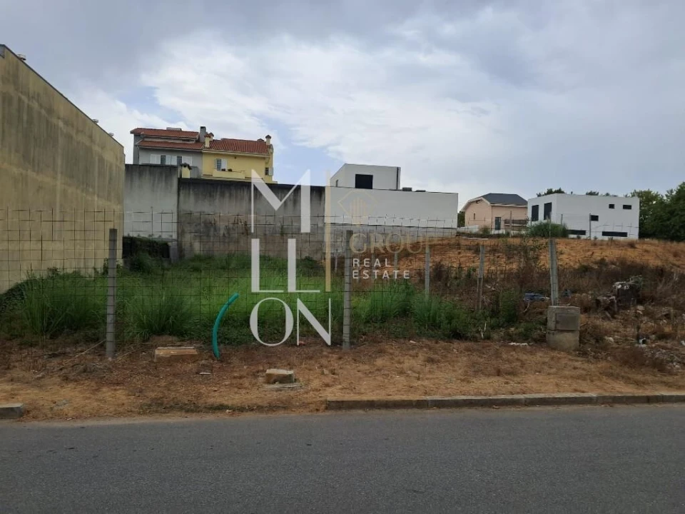 Terreno para Venda em Arcozelo Foto 7