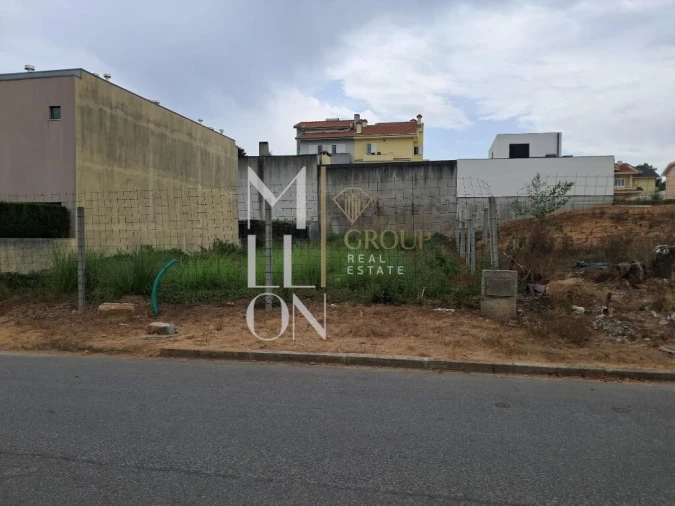 Terreno para Venda em Arcozelo Foto 6