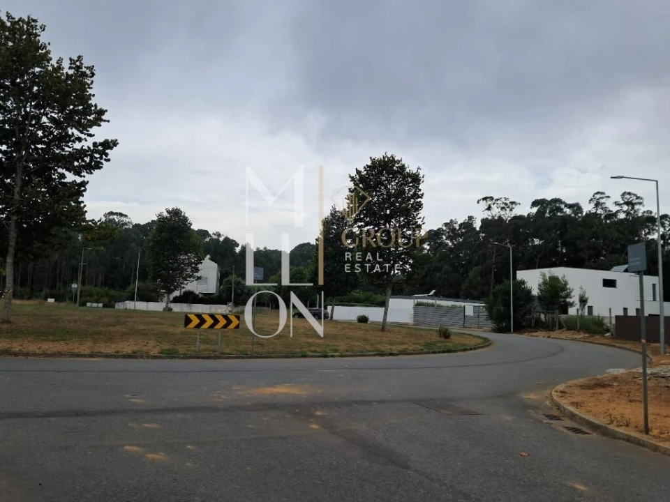 Terreno para Venda em Arcozelo Foto 4