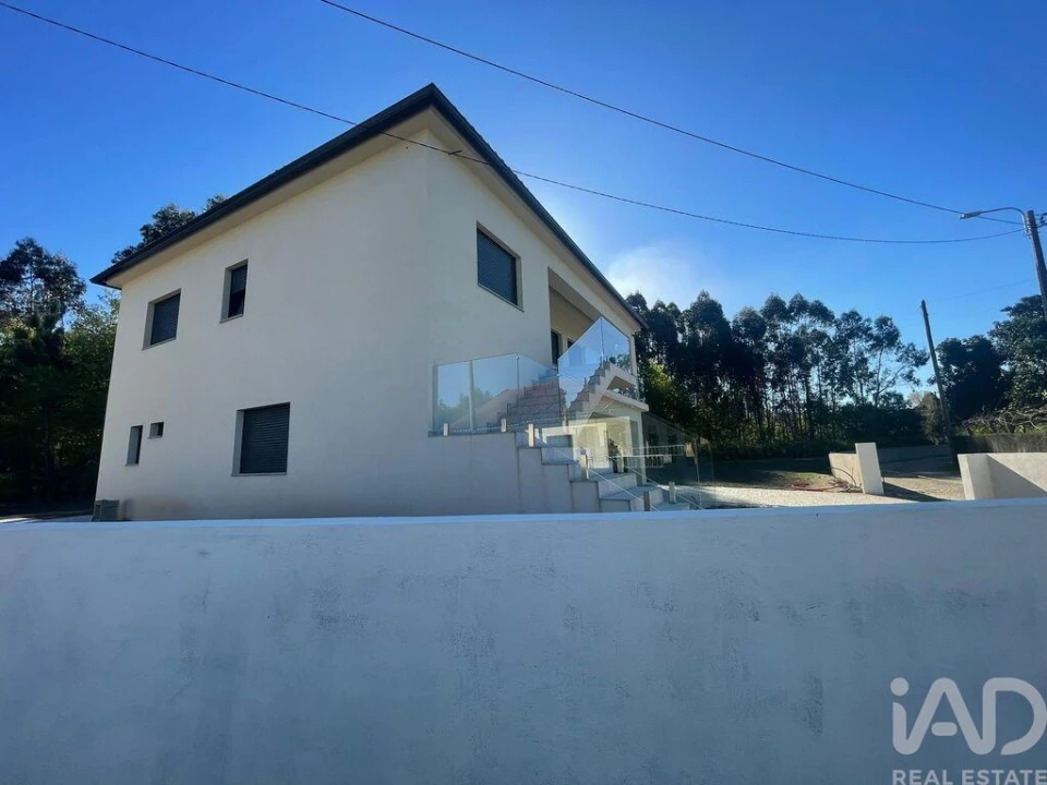 Moradia T4 para Venda em Torre e Vila Mou Foto 4