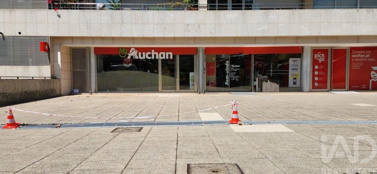 Apartamento T1 para Venda em Lordelo do Ouro e Massarelos Foto 18