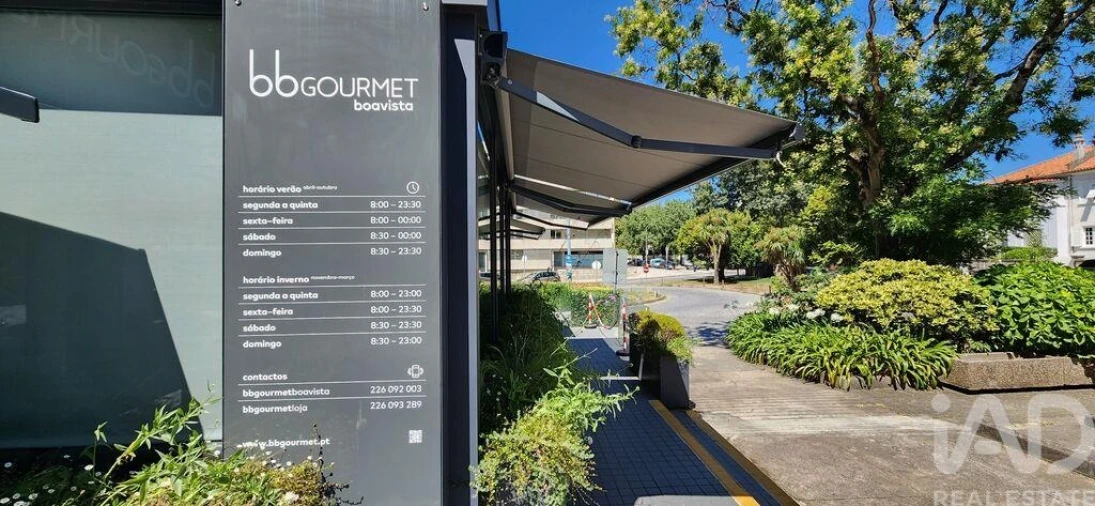 Apartamento T1 para Venda em Lordelo do Ouro e Massarelos Foto 16