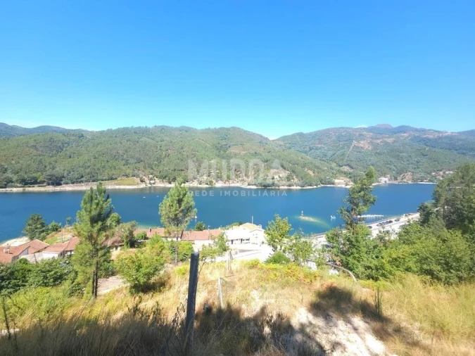 Terreno para Venda em Campo do Geres Foto 2