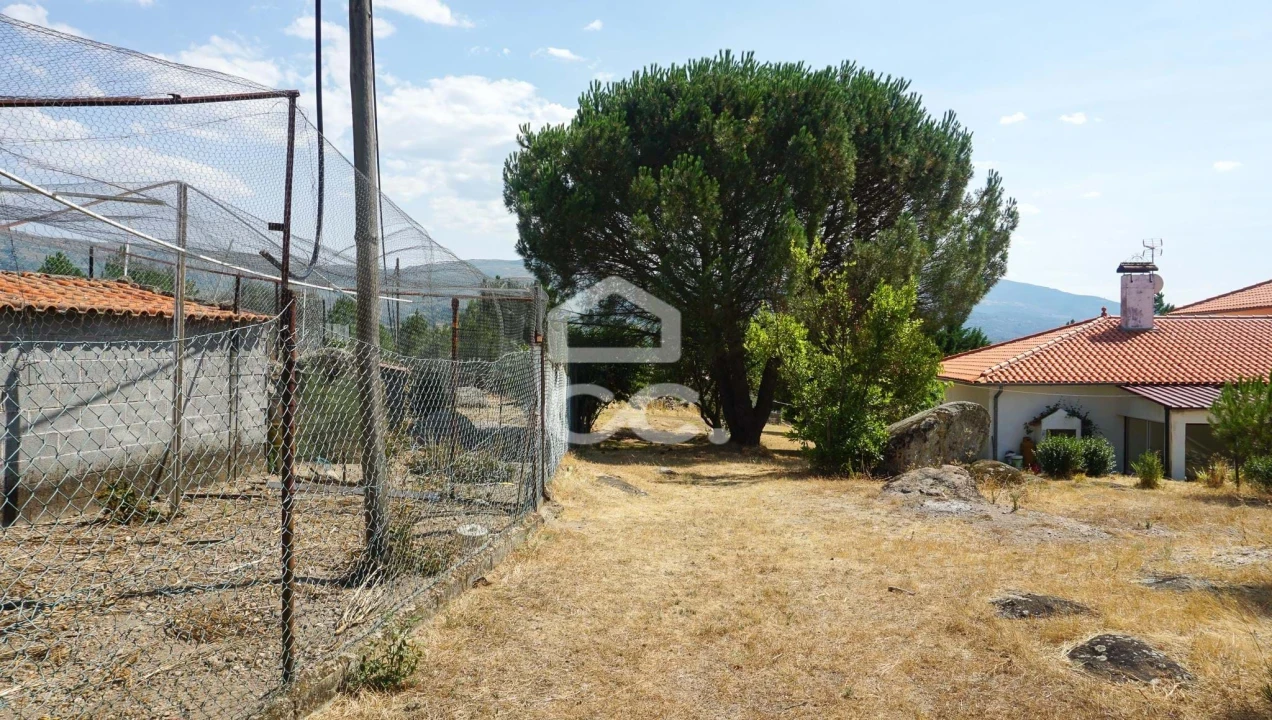 Moradia T3 para Venda em Carrapichana Foto 41