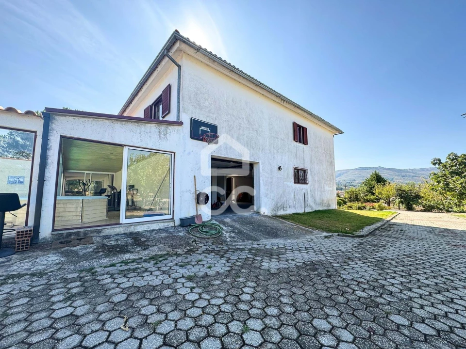 Moradia T3 para Venda em Carrapichana Foto 28