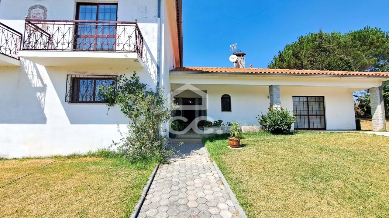 Moradia T3 para Venda em Carrapichana Foto 4