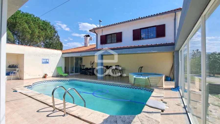 Moradia T3 para Venda em Carrapichana Foto 37