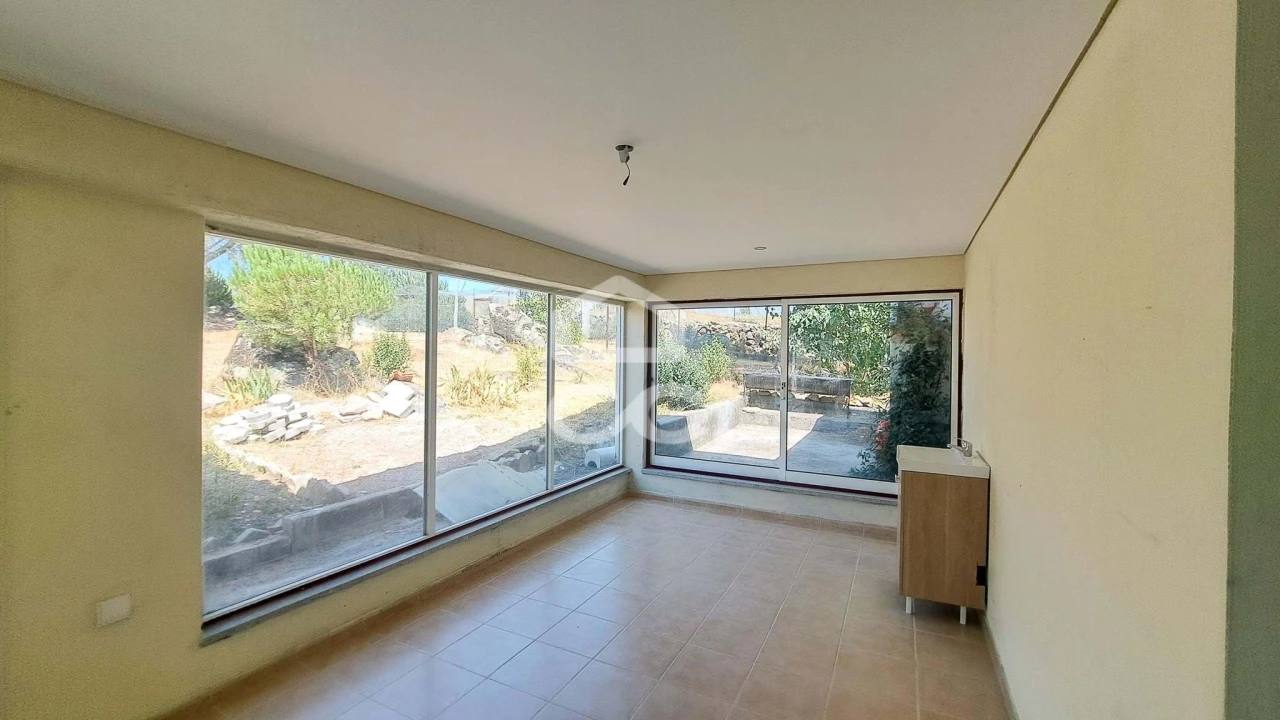 Moradia T3 para Venda em Carrapichana Foto 17