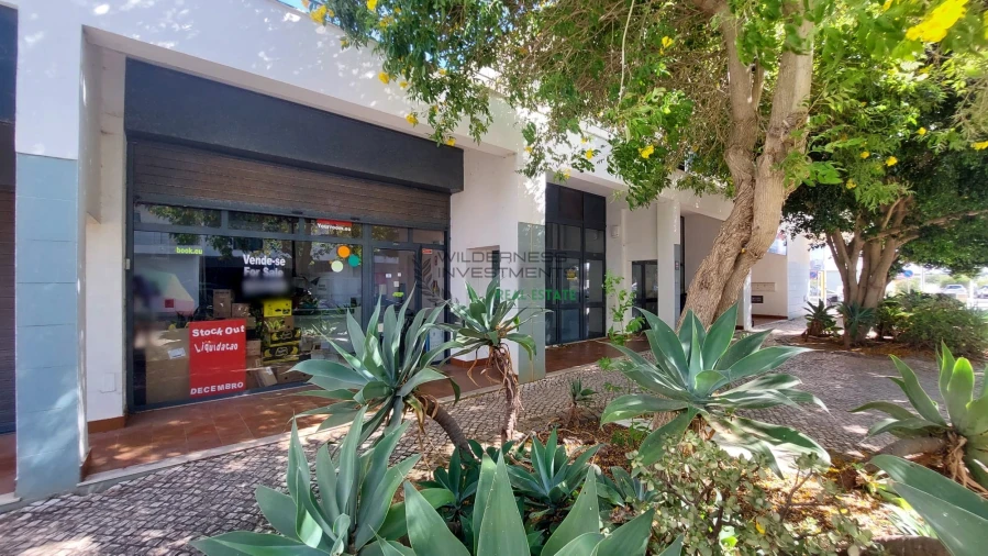 Negócio para Venda em Lagos (São Sebastião e Santa Maria)