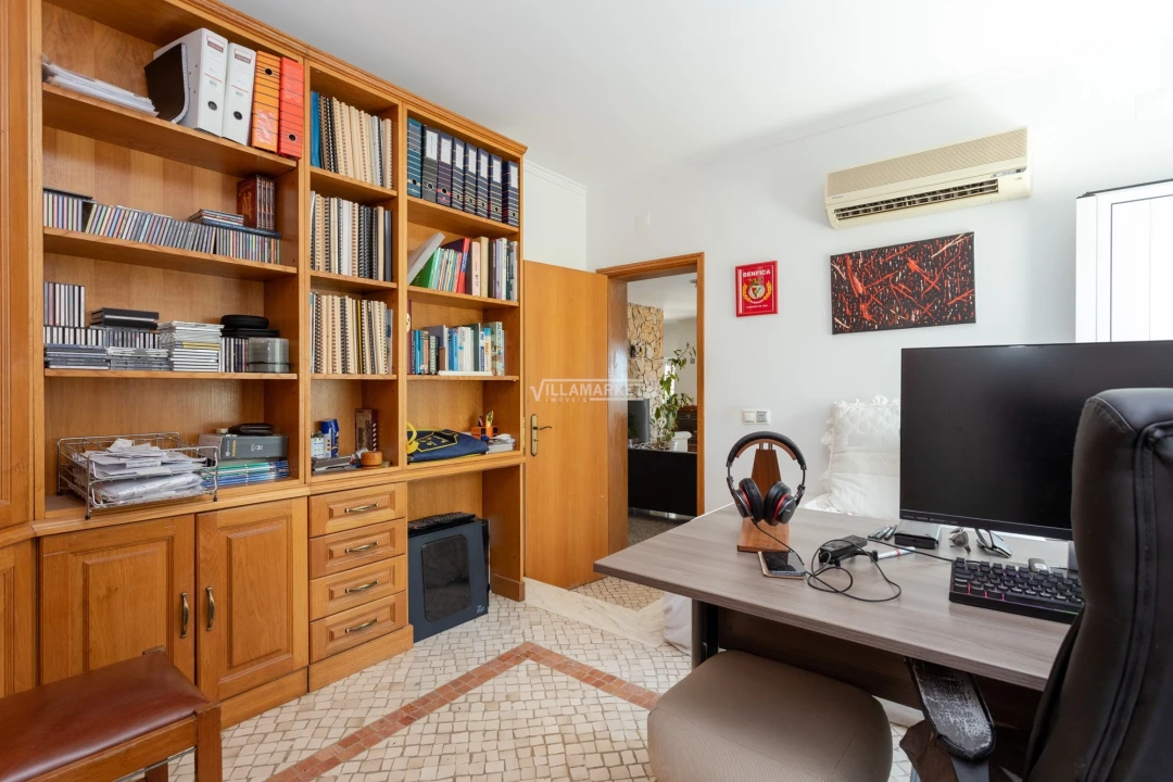 Moradia T5 para Venda em São Brás de Alportel Foto 34
