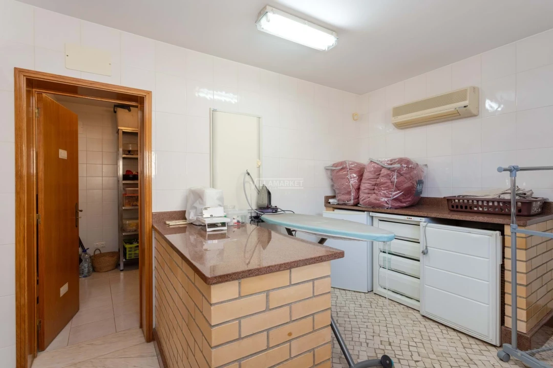 Moradia T5 para Venda em São Brás de Alportel Foto 41