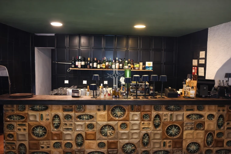 Negócio para Arrendamento em Santa Maria Maior Foto 2