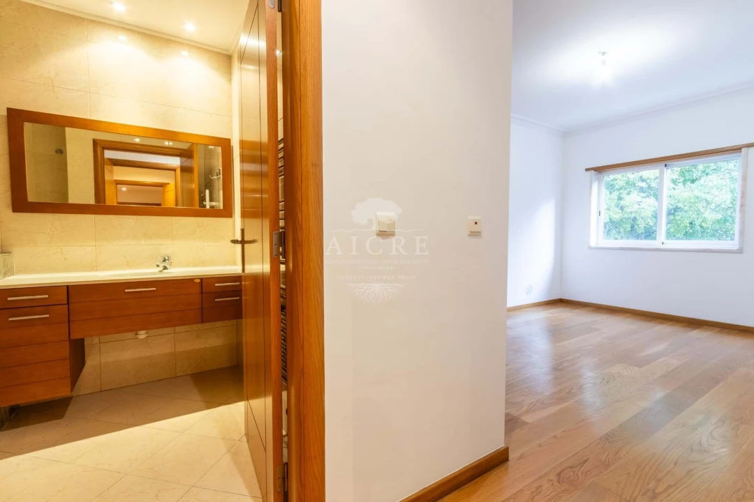 Apartamento T3 para Venda em Parque das Nações Foto 16