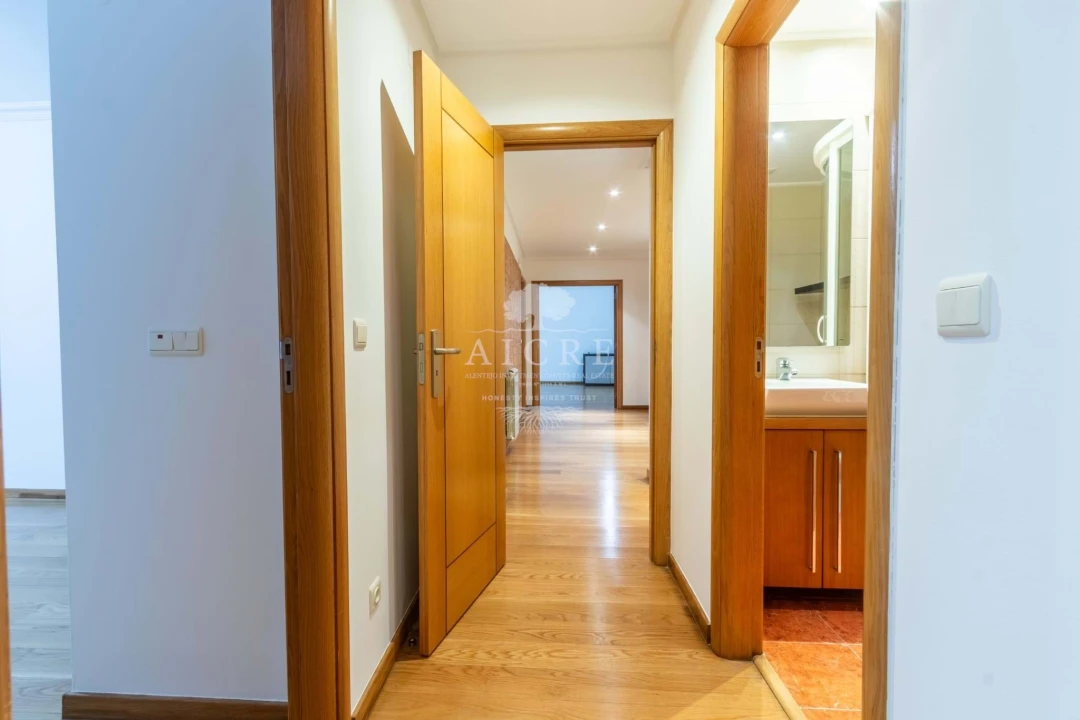 Apartamento T3 para Venda em Parque das Nações Foto 11