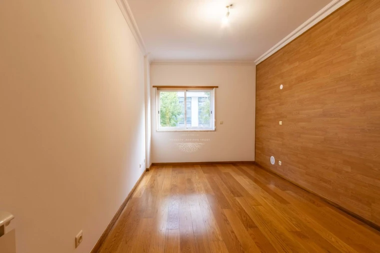 Apartamento T3 para Venda em Parque das Nações Foto 4