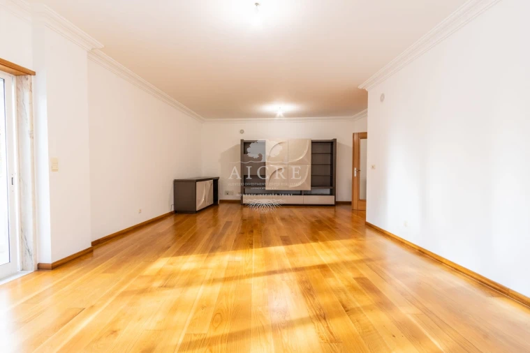 Apartamento T3 para Venda em Parque das Nações Foto 23