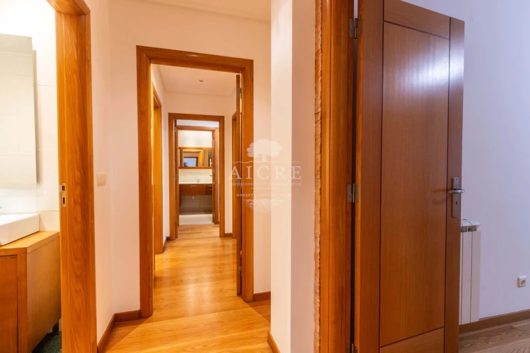 Apartamento T3 para Venda em Parque das Nações Foto 10