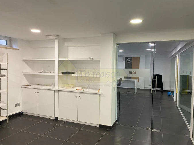 Loja para Venda em Almancil Foto 18