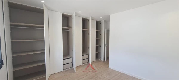 Moradia T3 para Venda em Marrazes e Barosa