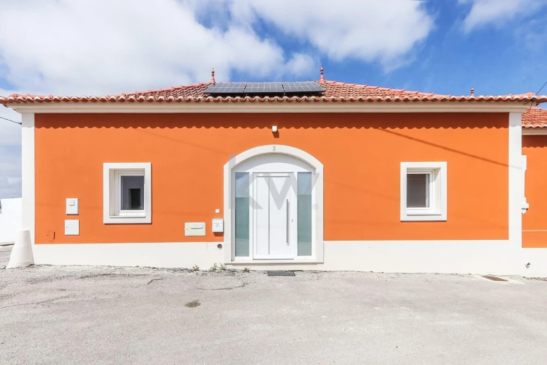 Moradia T4 para Venda em Miragaia e Marteleira Foto 6