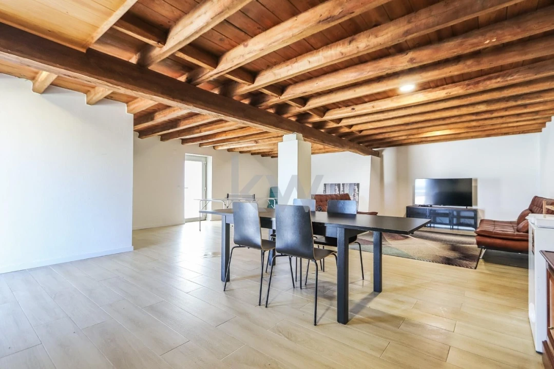 Moradia T4 para Venda em Miragaia e Marteleira Foto 36